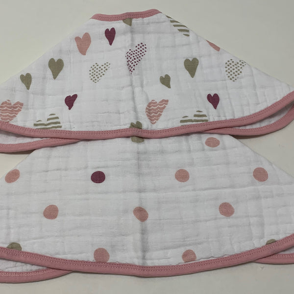 Personalized aden + anais Burpy Bibs (set of 2) - Heart Breaker - Makaboo.com